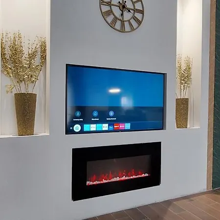 Lux Novi Park דירה *