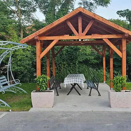 דירה Lux Novi Park *