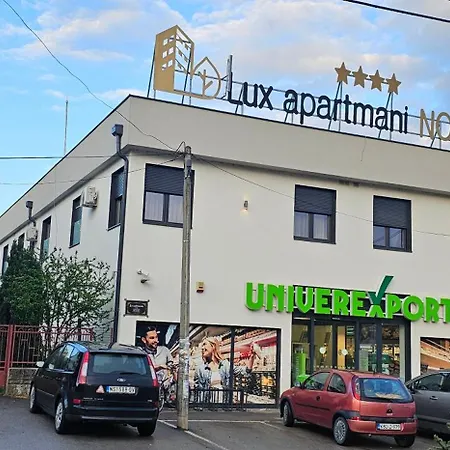 Lux Novi Park ורדניק