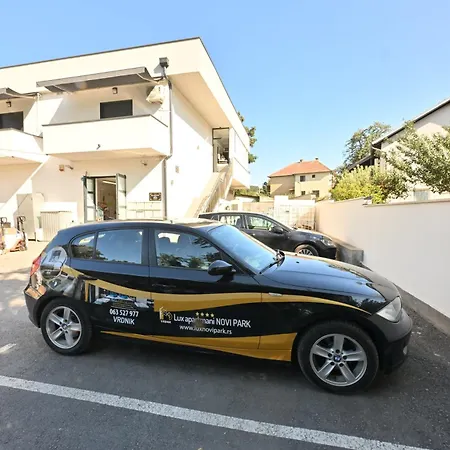 Lux Novi Park 아파트