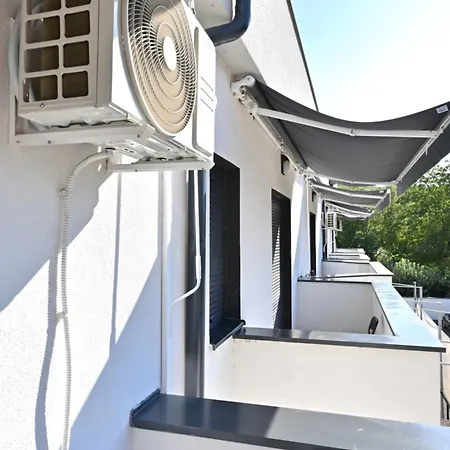 Lux Novi Park דירה ורדניק