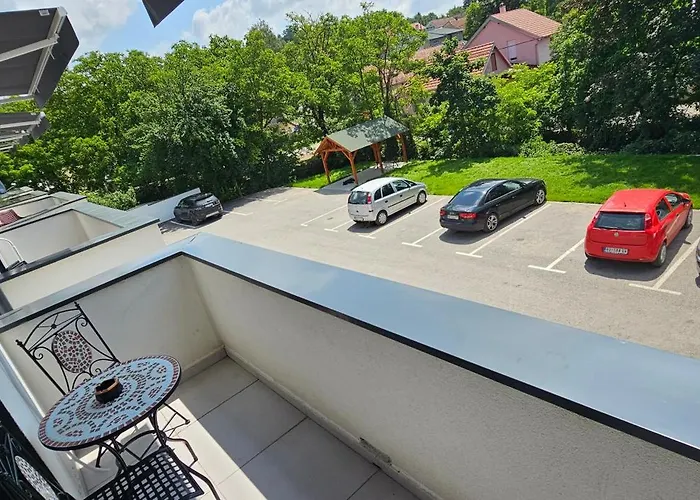 Apartman Lux Novi Park Rednek