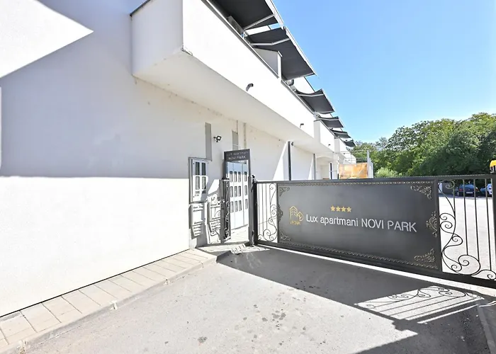 Apartman Lux Novi Park *