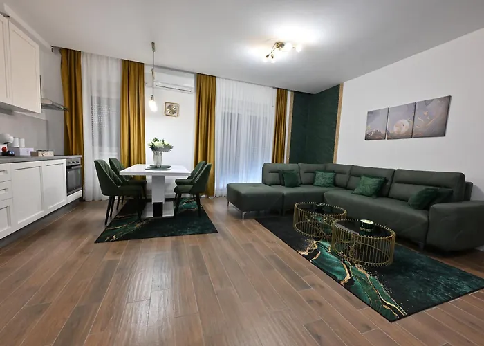Lux Novi Park Apartman