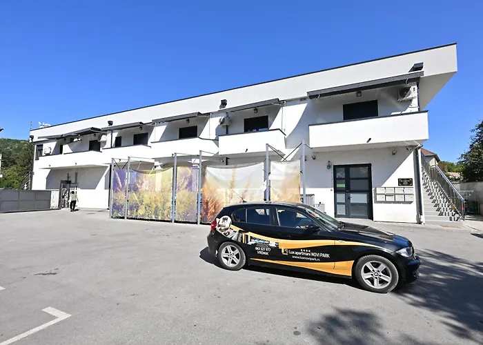 Lux Novi Park Apartman Rednek