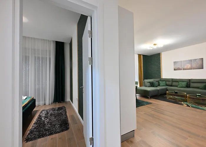 Apartman Lux Novi Park Rednek